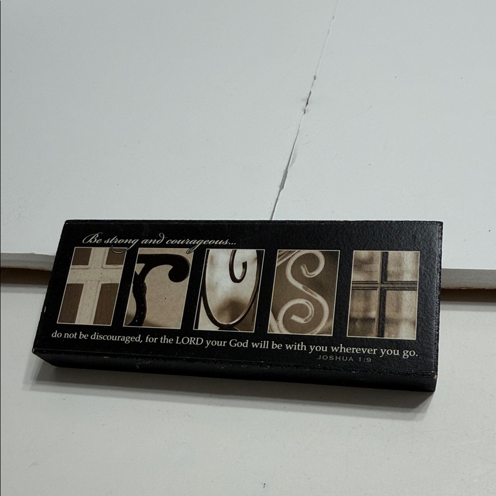 Faith Inspirational “Trust” Wall Plaque - Black and White